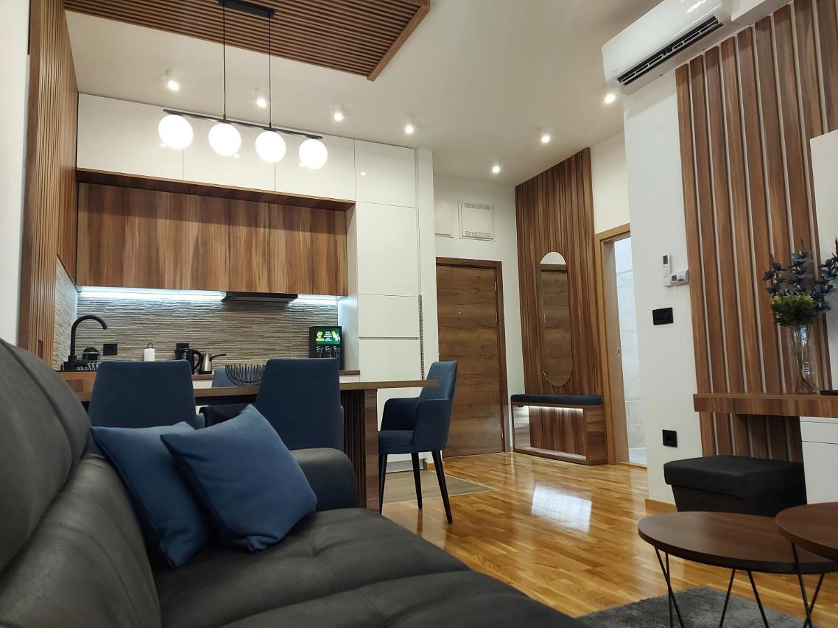 Apartment Tri S Lux *