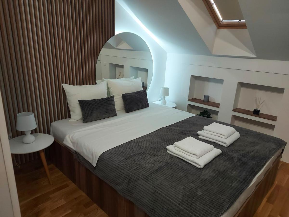 Apartment Tri S Lux *
